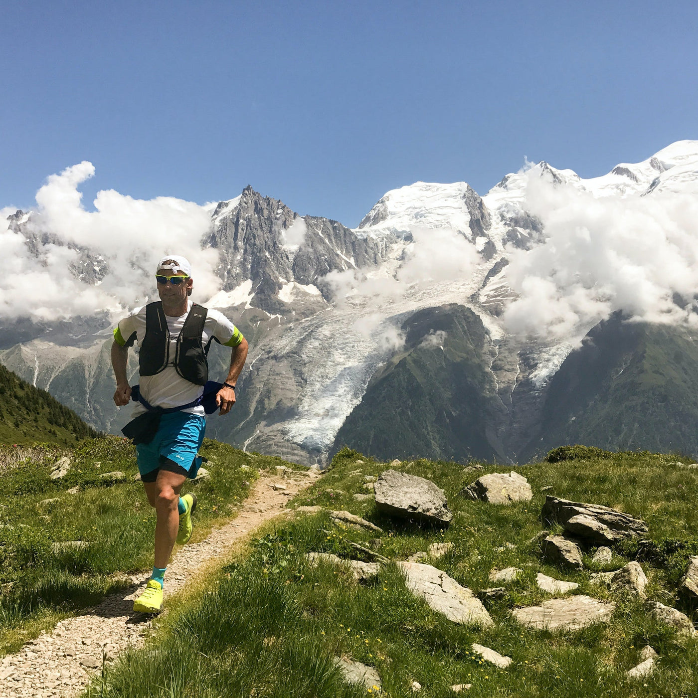 How to fuel an ultramarathon image - runner
